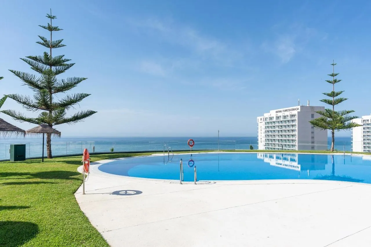 Duplex De Lujo En La Playa , Jacuzzy, Piscina, Chimenea Y Padel Apartment Benalmadena 0*,  Spain